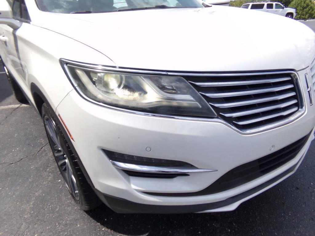 2015 Lincoln MKC Image 30