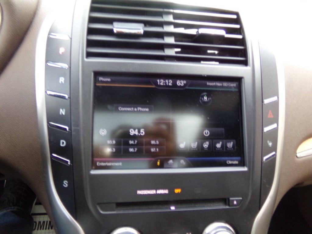2015 Lincoln MKC Image 36