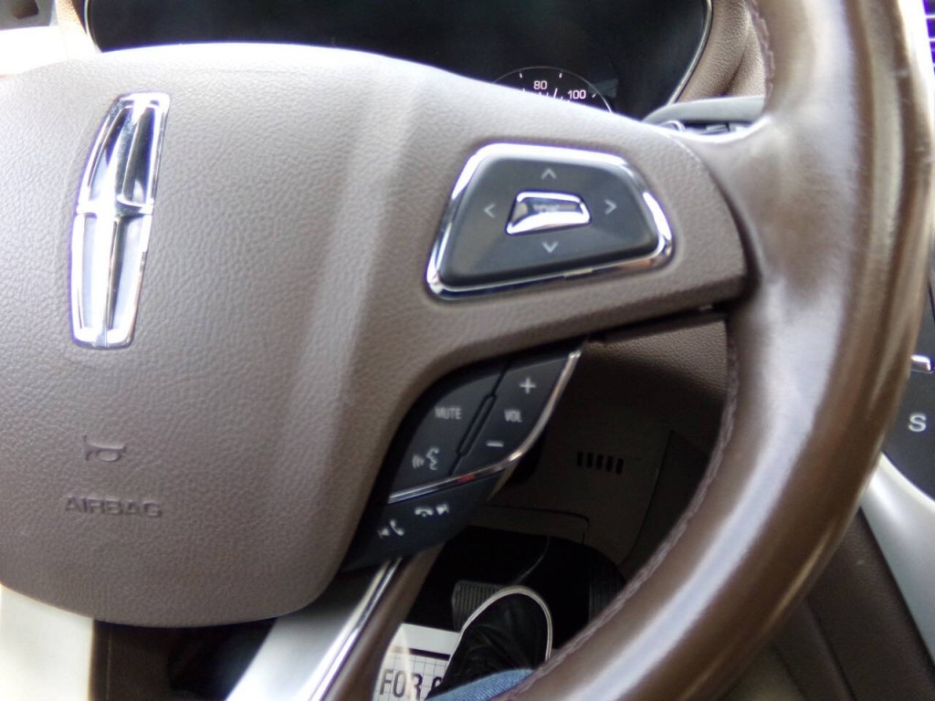 2015 Lincoln MKC Image 42