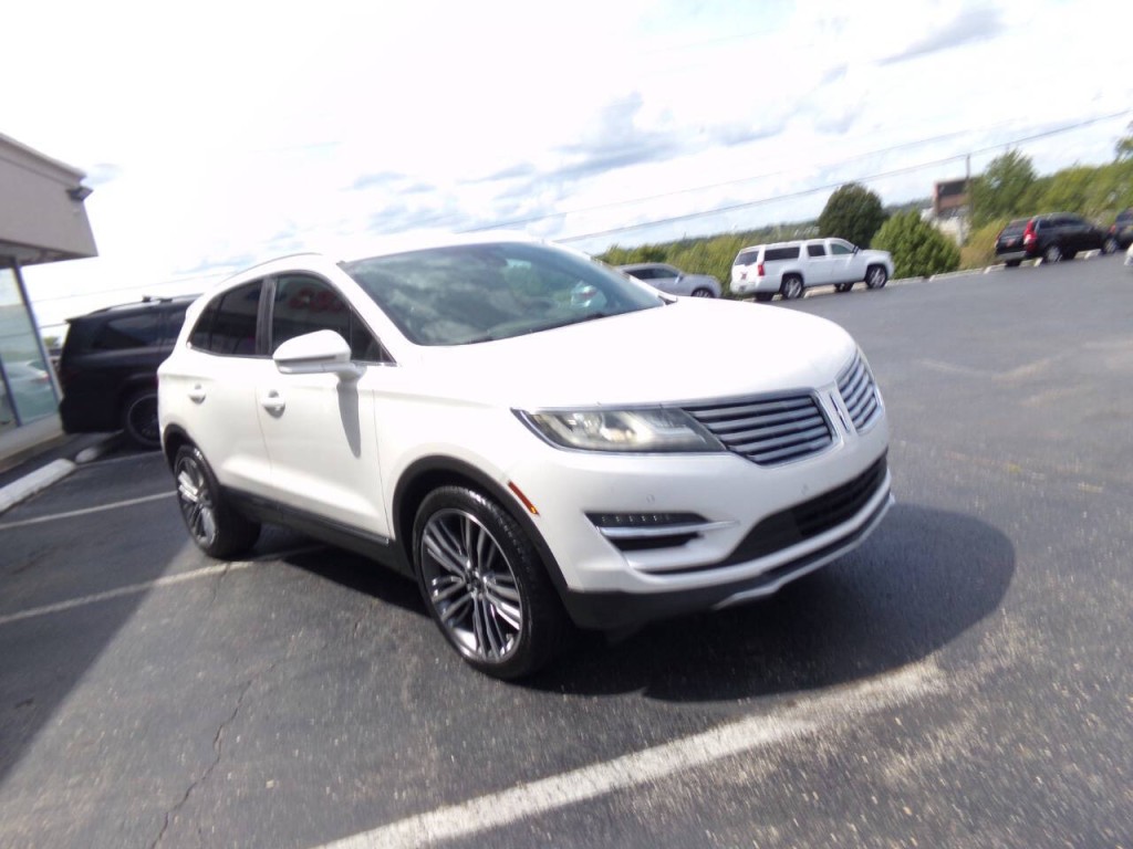 2015 Lincoln MKC Image 47