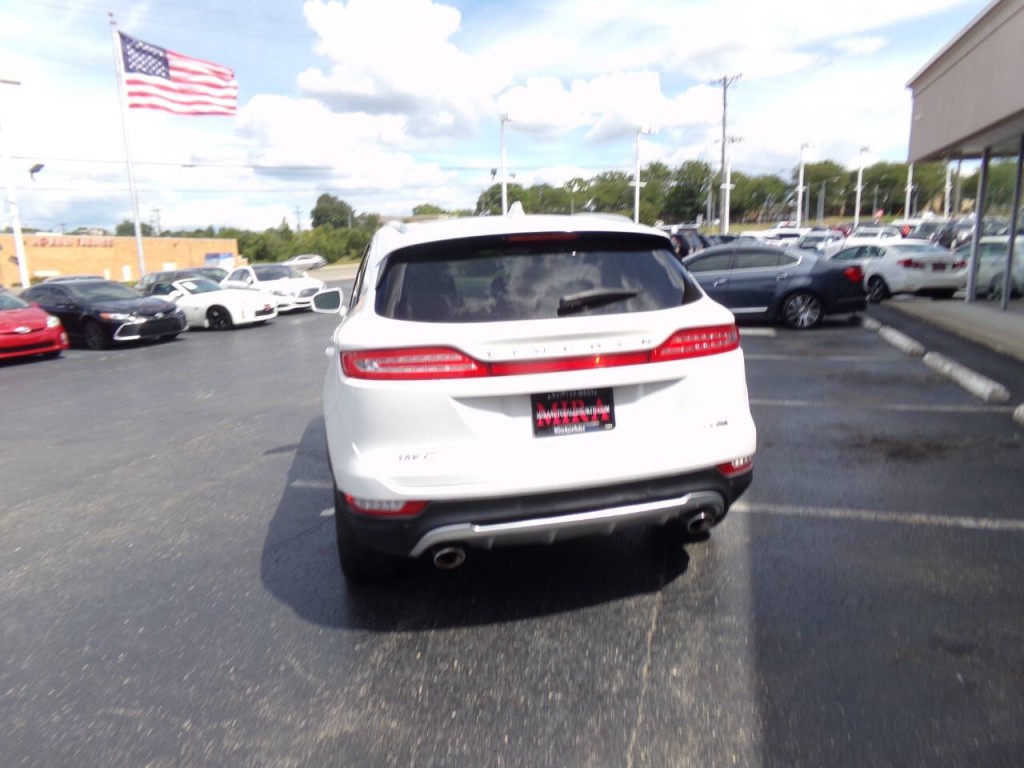 2015 Lincoln MKC Image 50