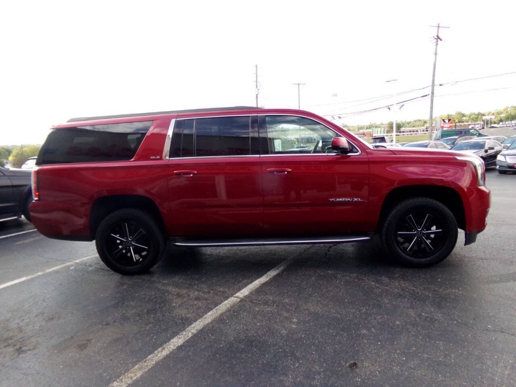 2015 GMC Yukon Image 5