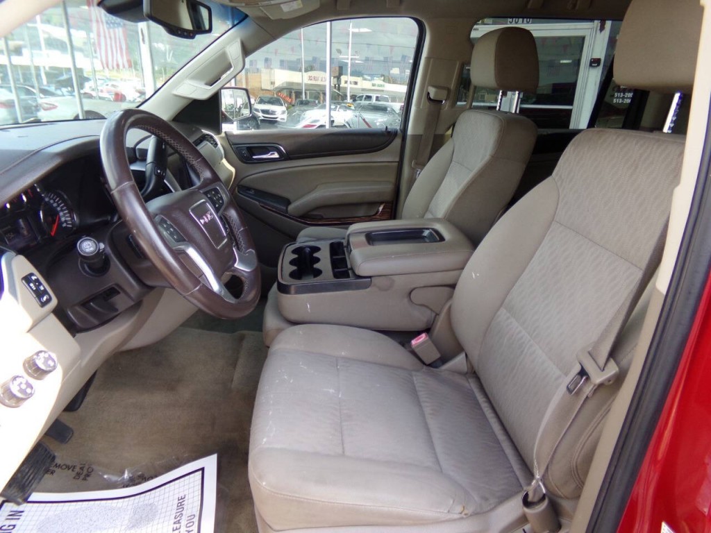 2015 GMC Yukon Image 9