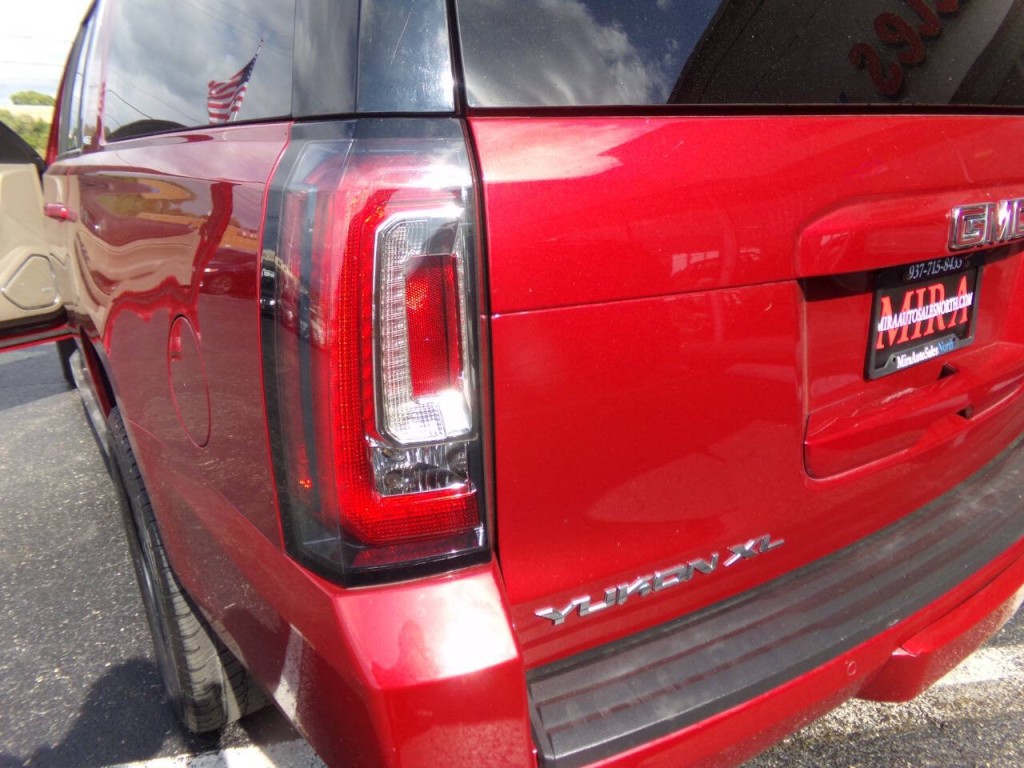 2015 GMC Yukon Image 14