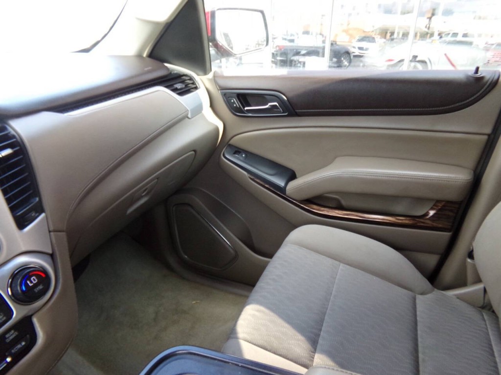 2015 GMC Yukon Image 40