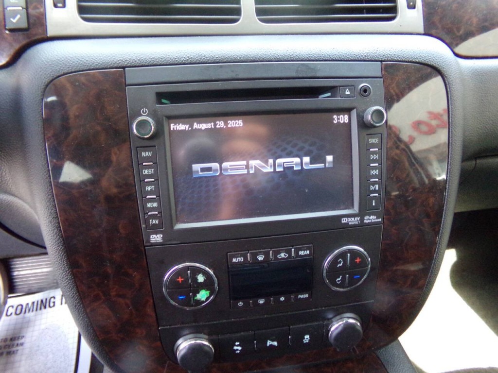 2013 GMC Yukon Image 24