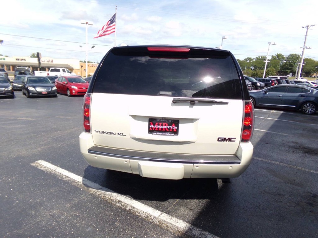 2013 GMC Yukon Image 4