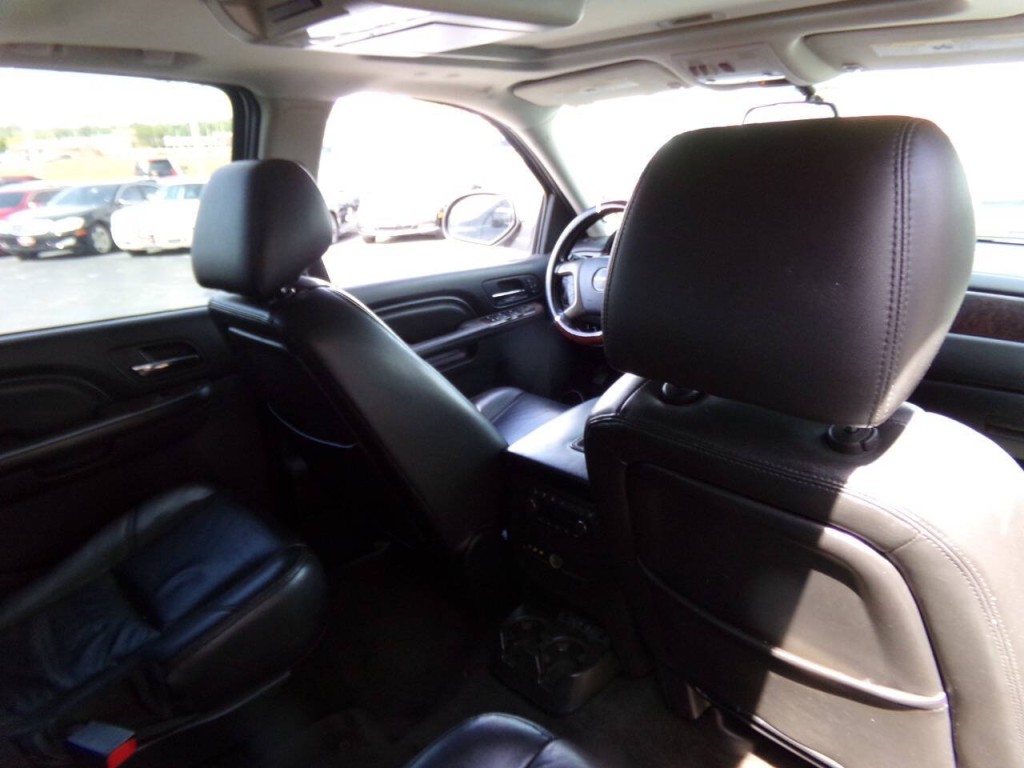 2013 GMC Yukon Image 32