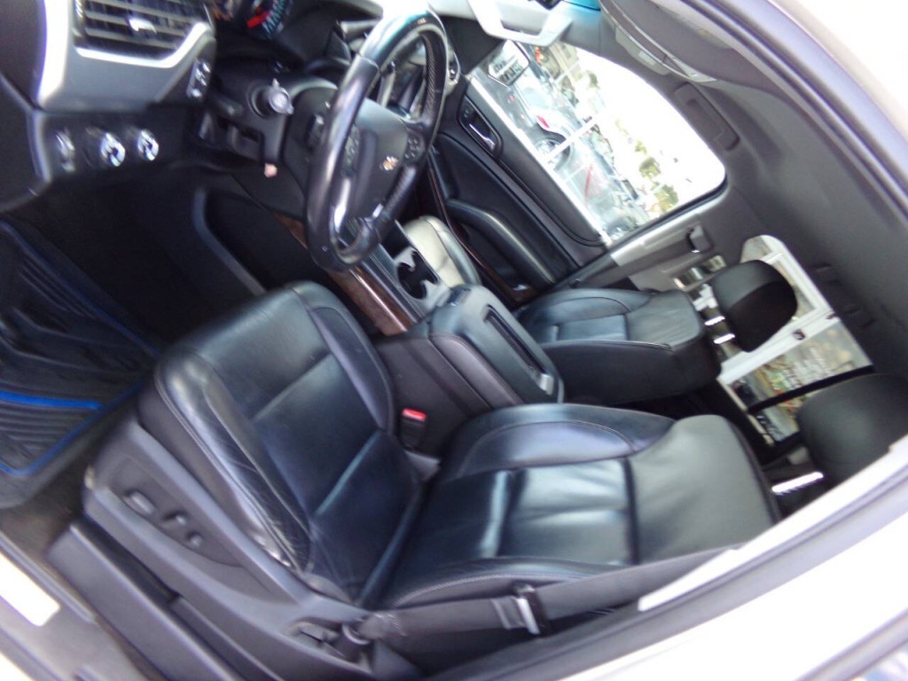 2016 Chevrolet Tahoe Image 12
