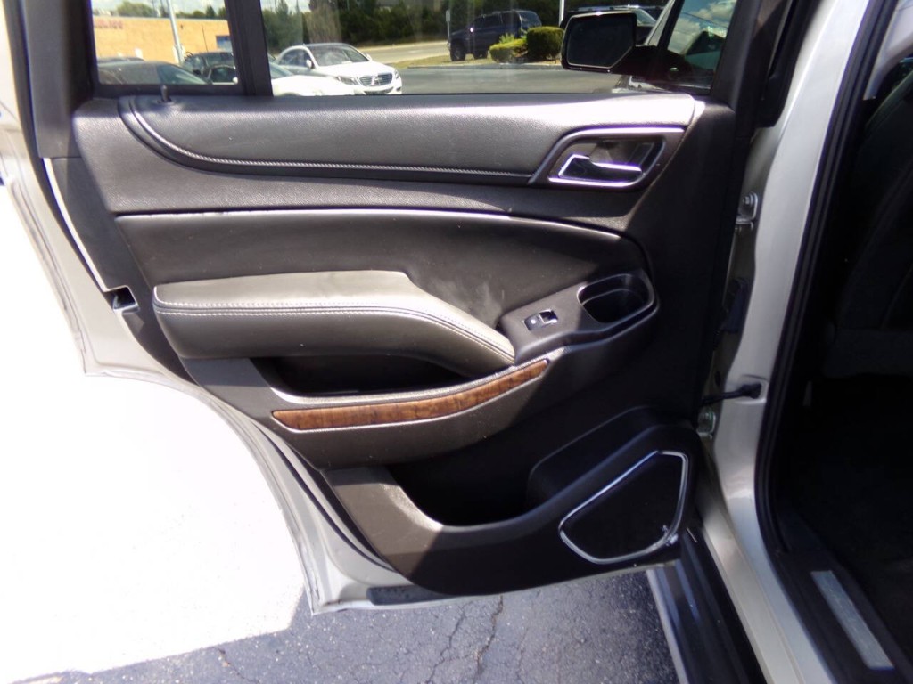 2016 Chevrolet Tahoe Image 20