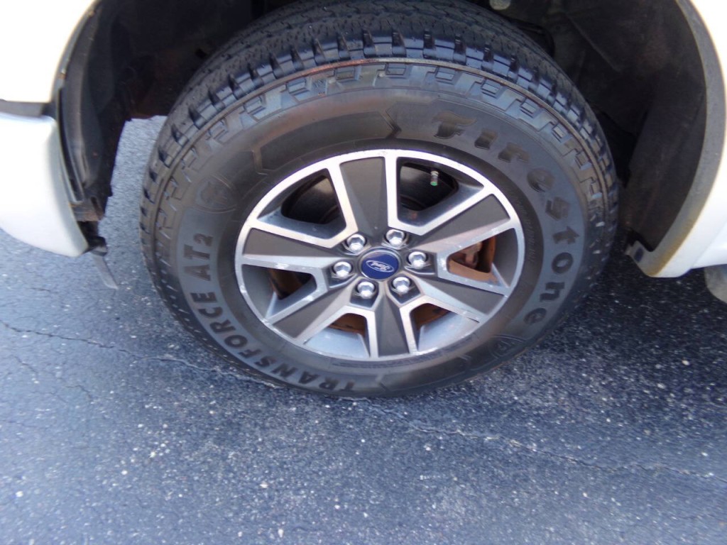 2017 Ford F-150 Image 32