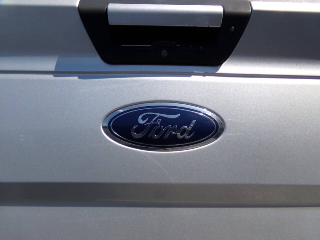 2017 Ford F-150 Image 40