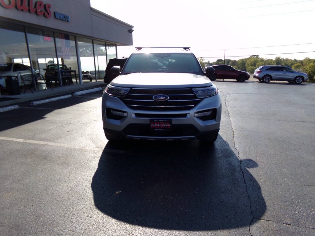 2020 Ford Explorer Image 4