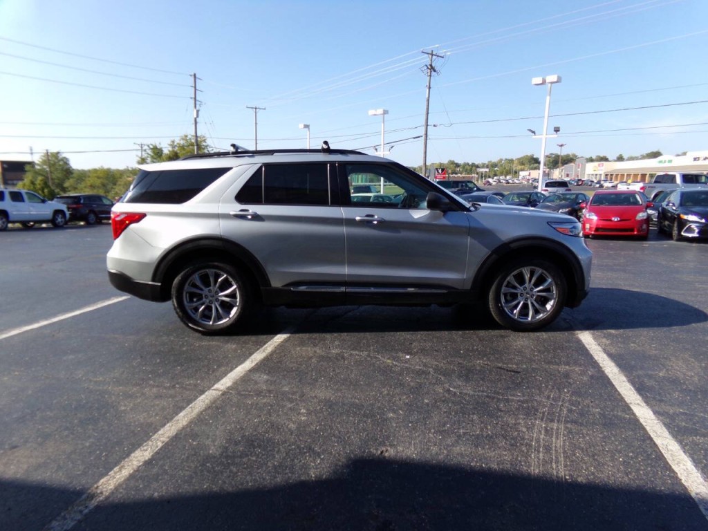 2020 Ford Explorer Image 6