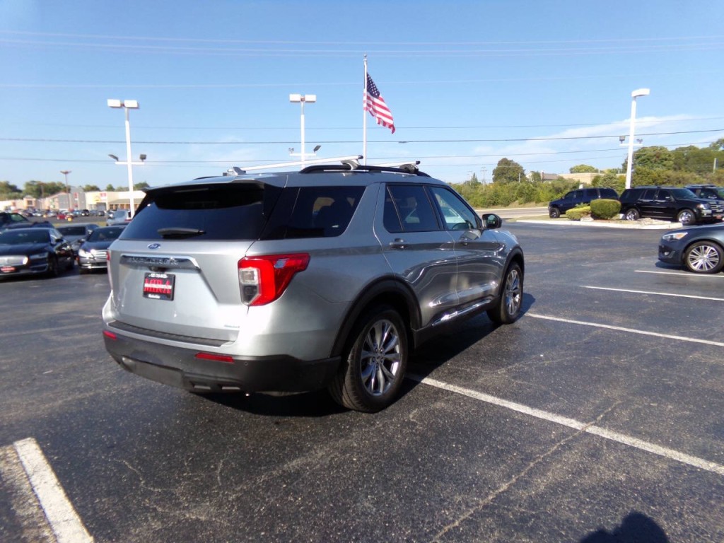 2020 Ford Explorer Image 7