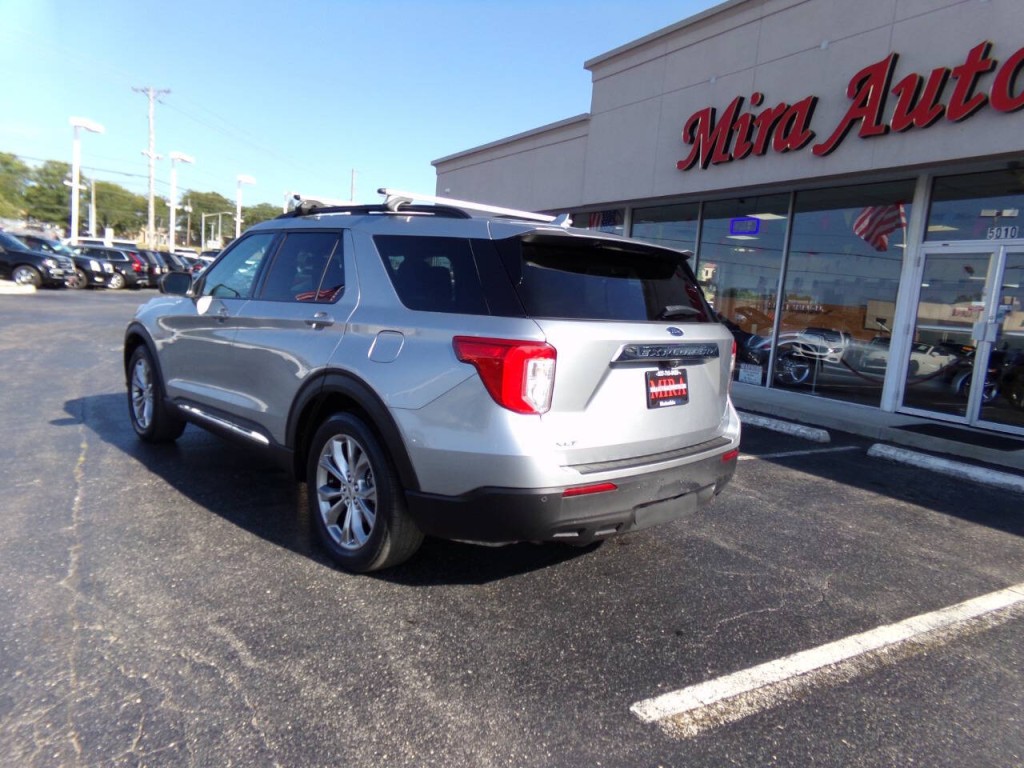 2020 Ford Explorer Image 9