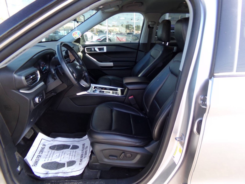 2020 Ford Explorer Image 11