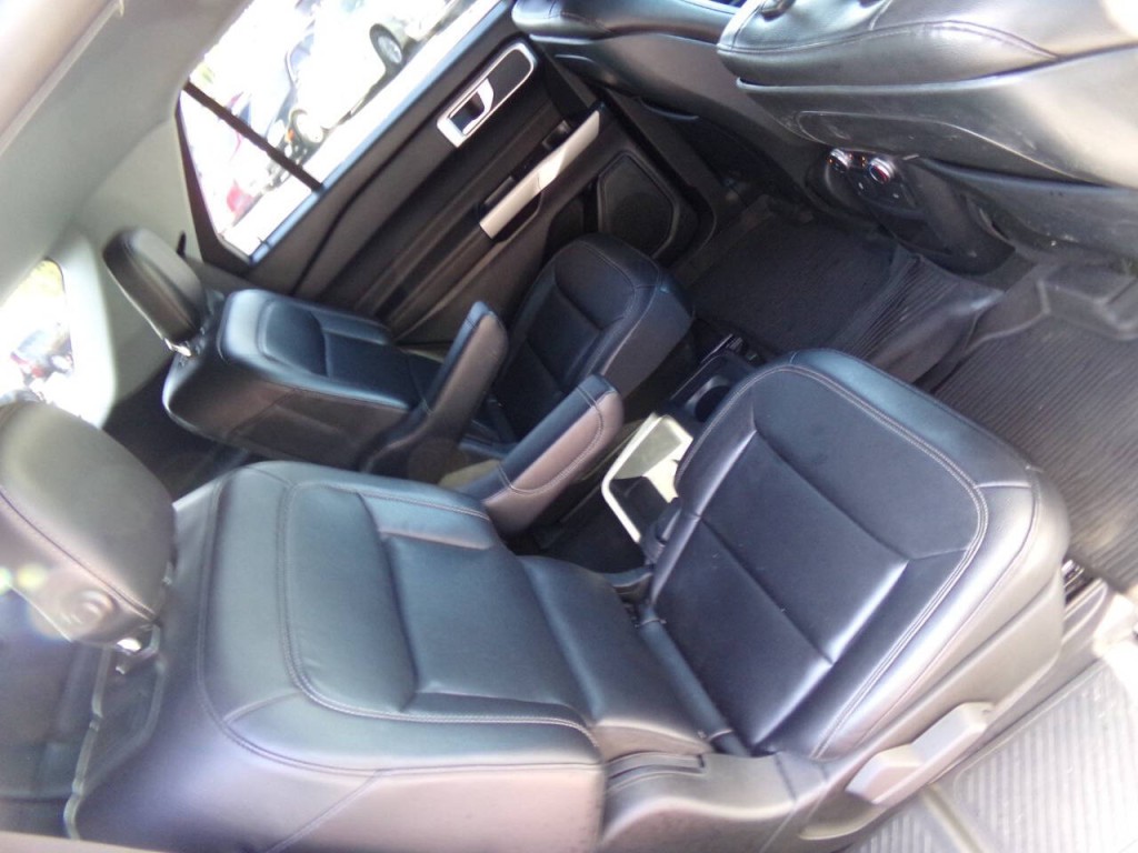 2020 Ford Explorer Image 28