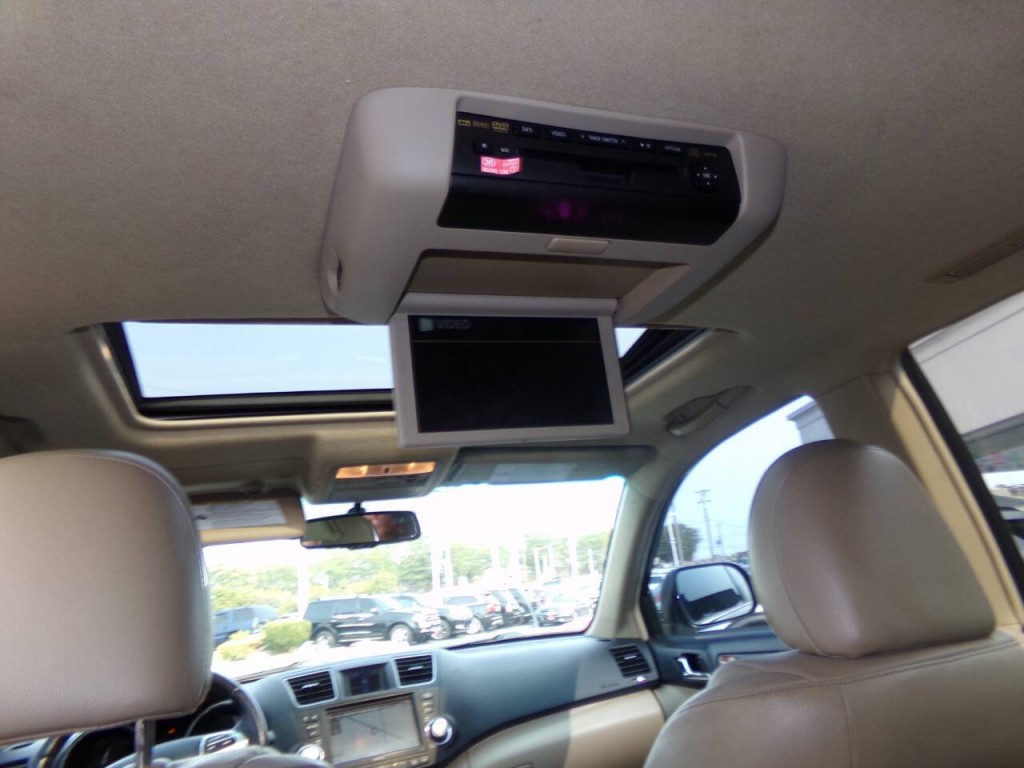 2012 Toyota Highlander Image 18