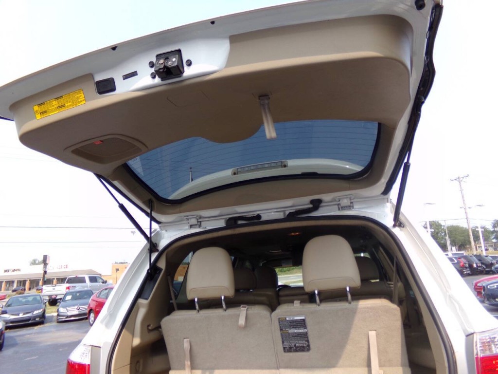2012 Toyota Highlander Image 23