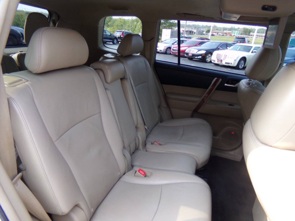 2012 Toyota Highlander Image 26