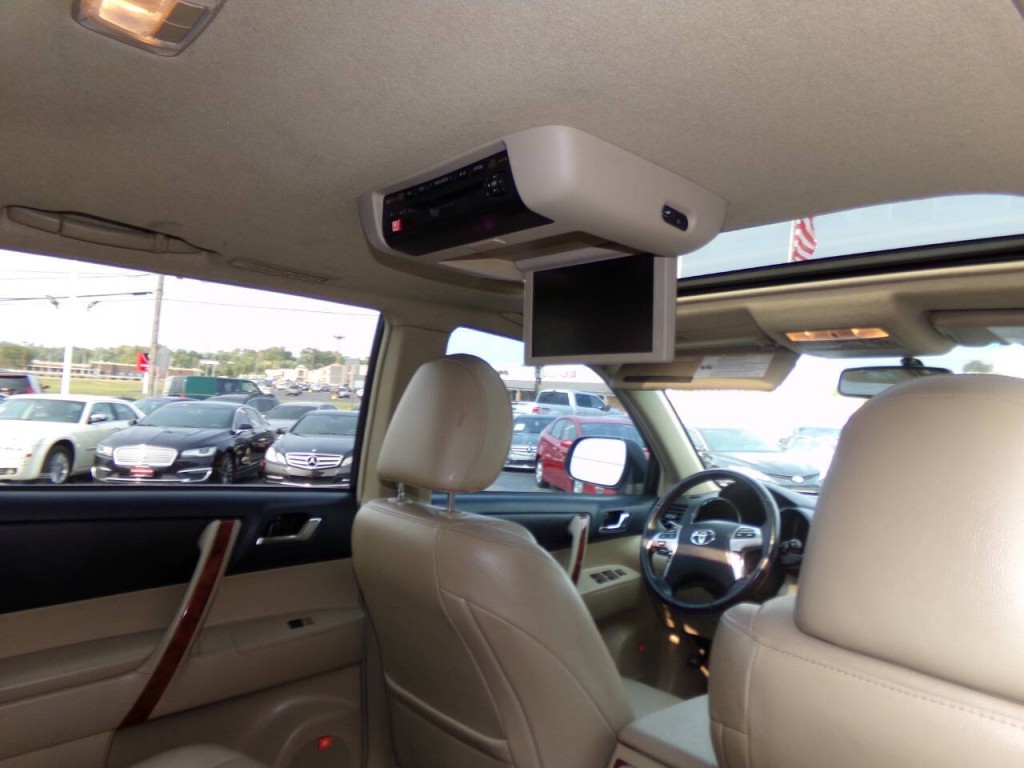 2012 Toyota Highlander Image 28
