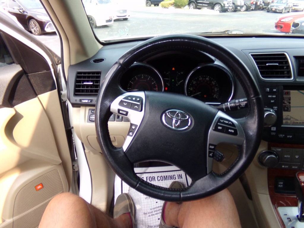 2012 Toyota Highlander Image 54