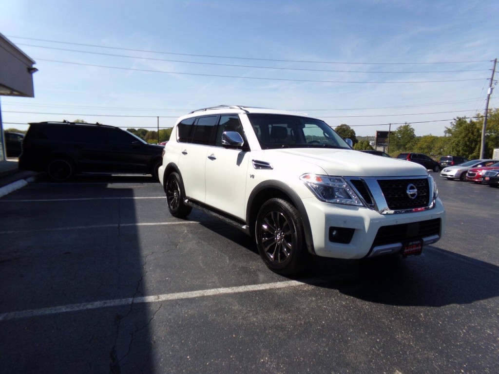2017 Nissan Armada Image 4