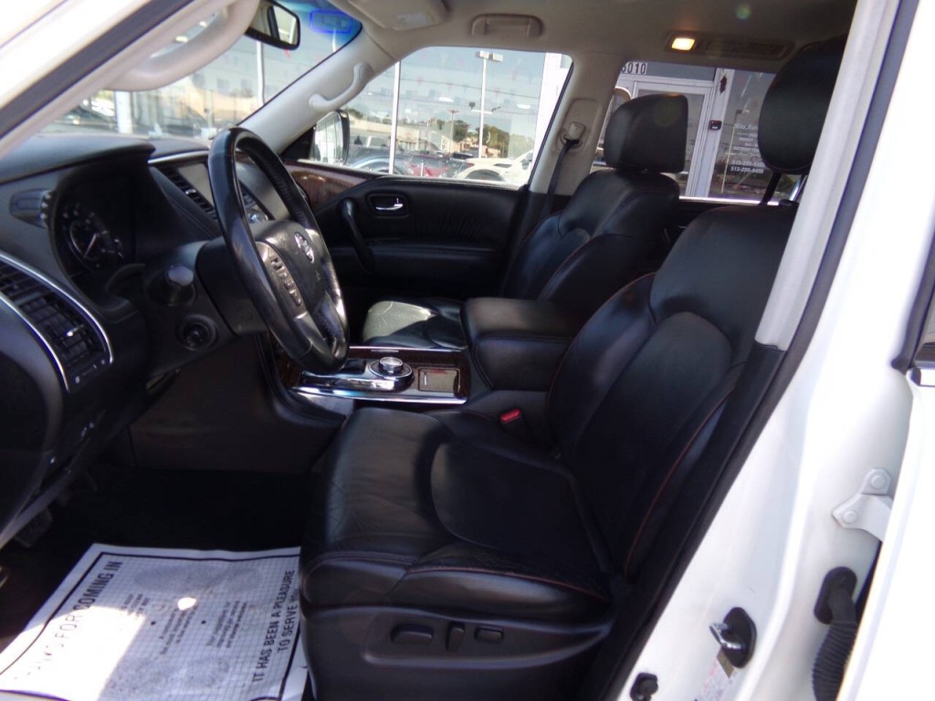 2017 Nissan Armada Image 10