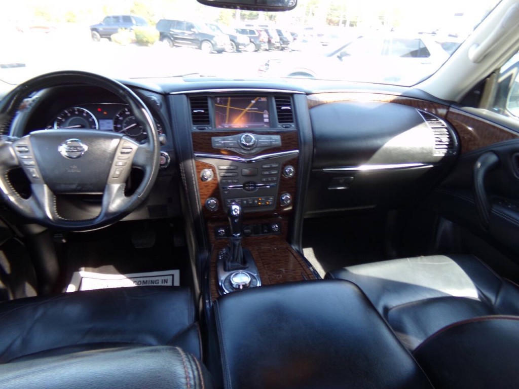 2017 Nissan Armada Image 21