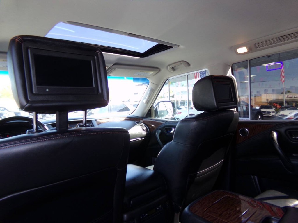 2017 Nissan Armada Image 23