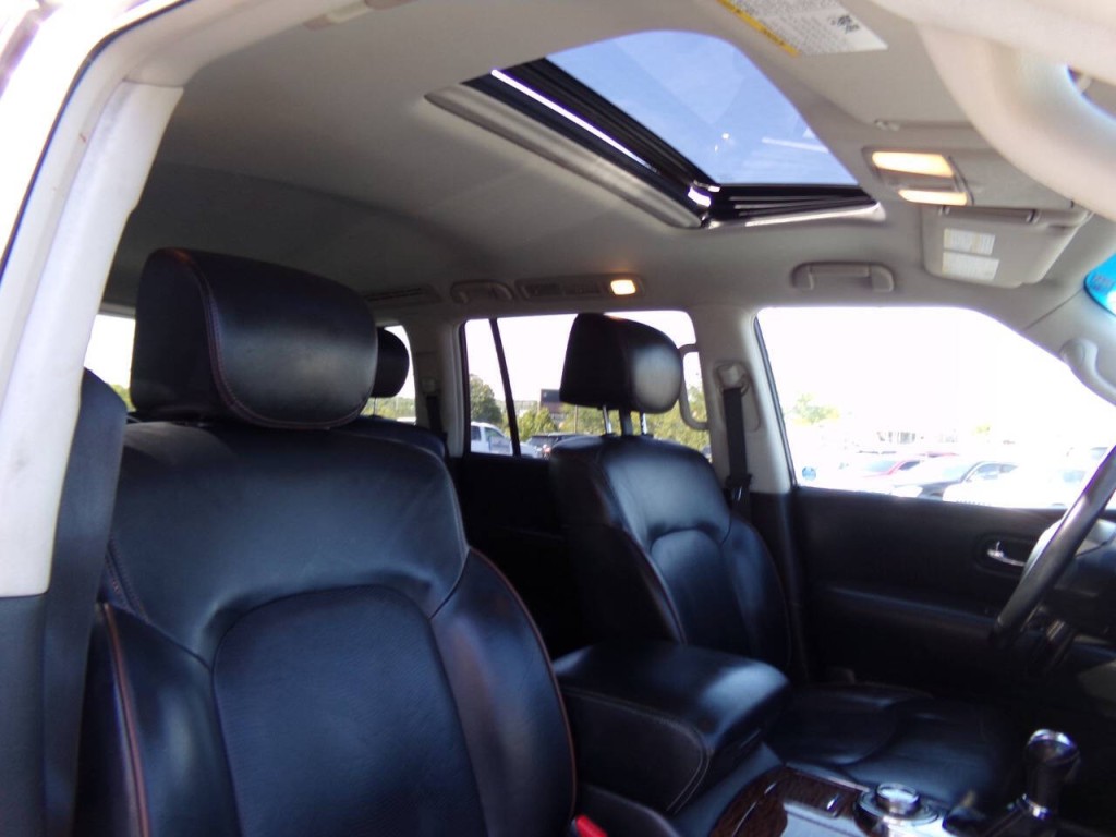 2017 Nissan Armada Image 39