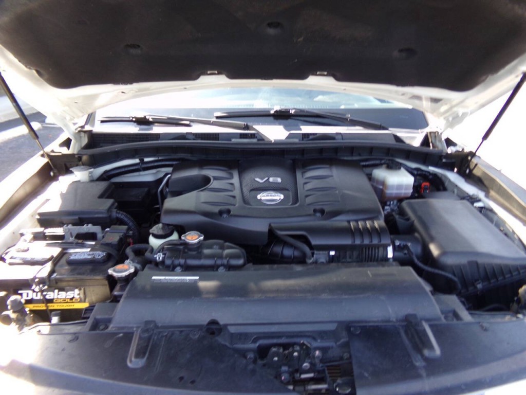 2017 Nissan Armada Image 41
