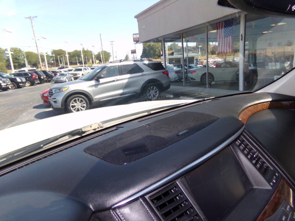2017 Nissan Armada Image 58