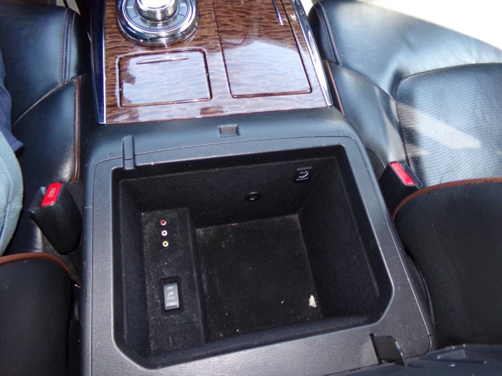 2017 Nissan Armada Image 69