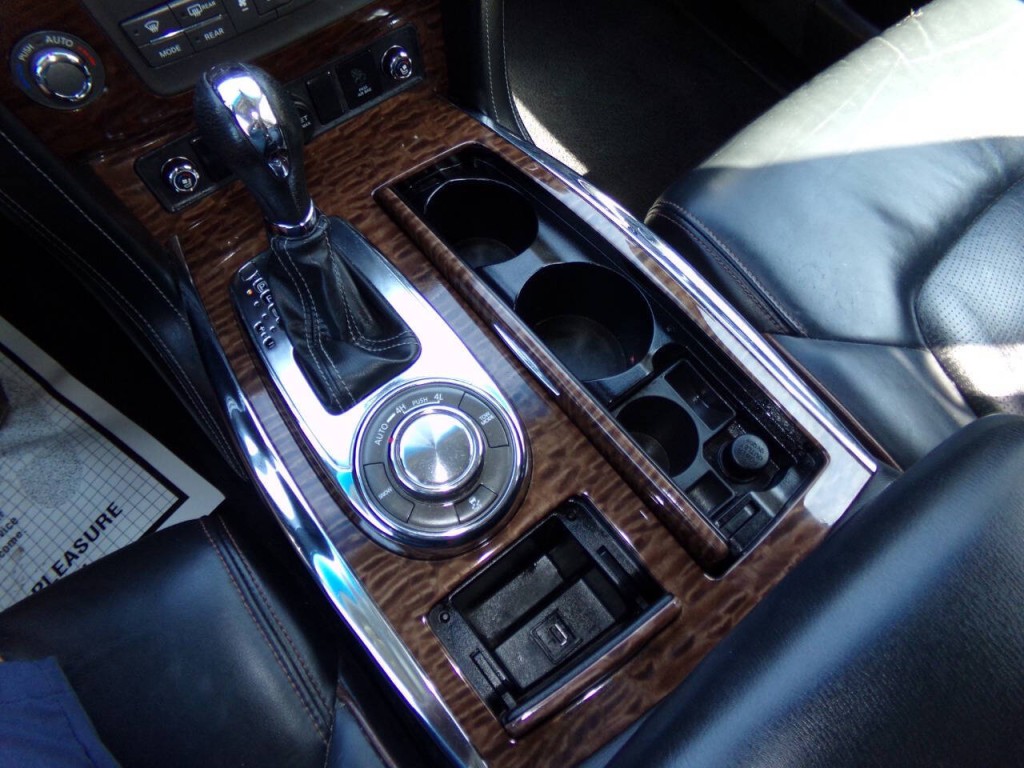 2017 Nissan Armada Image 70