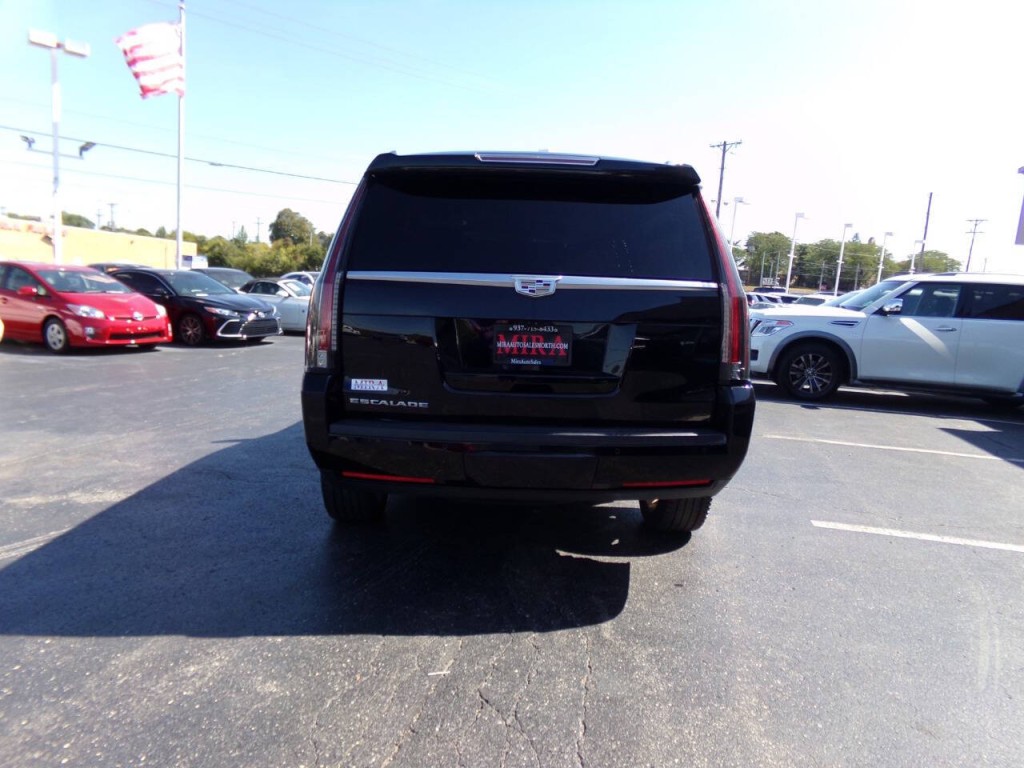 2019 Cadillac Escalade Image 8