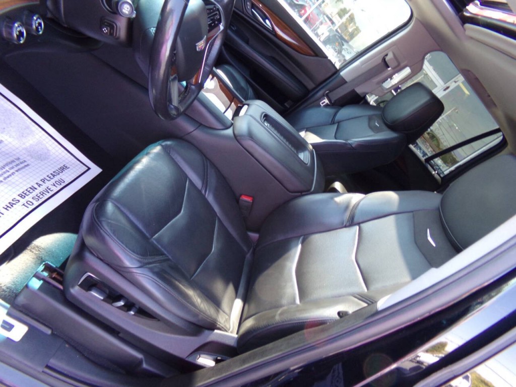 2019 Cadillac Escalade Image 12