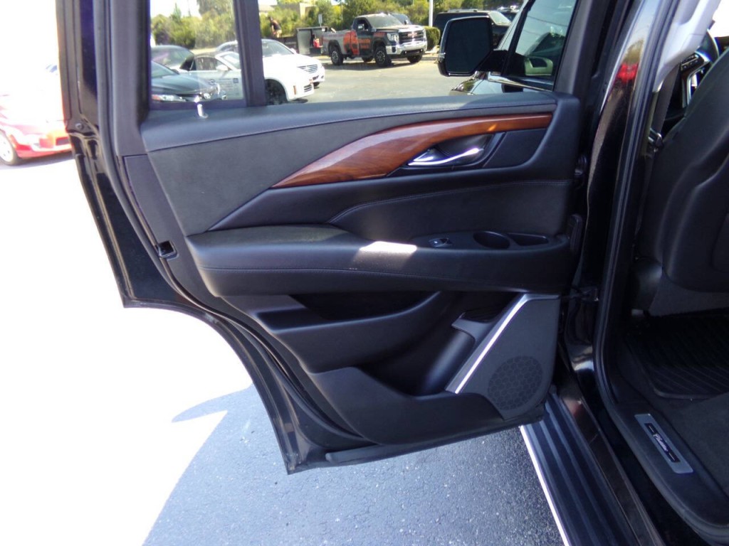 2019 Cadillac Escalade Image 22