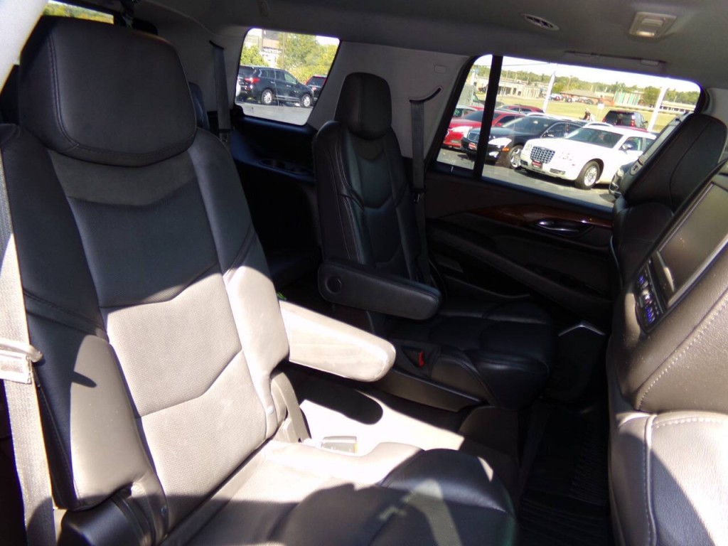 2019 Cadillac Escalade Image 28
