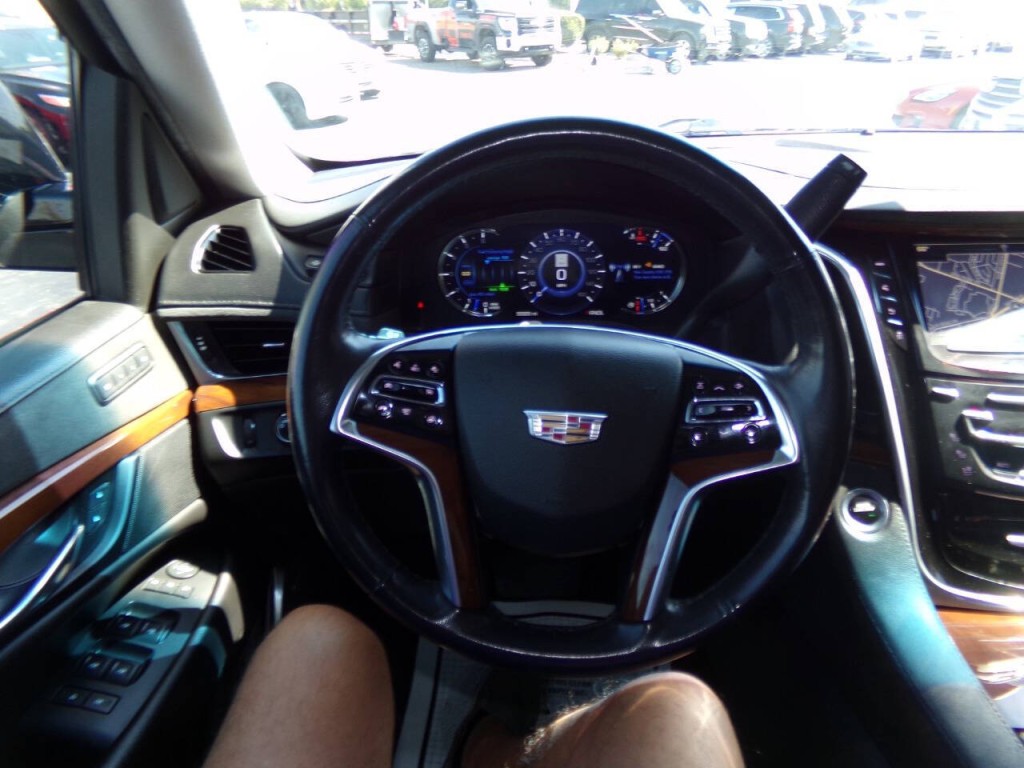 2019 Cadillac Escalade Image 60