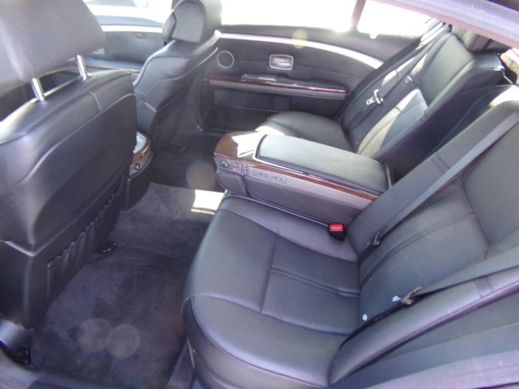 2006 BMW 7 Series Image 14