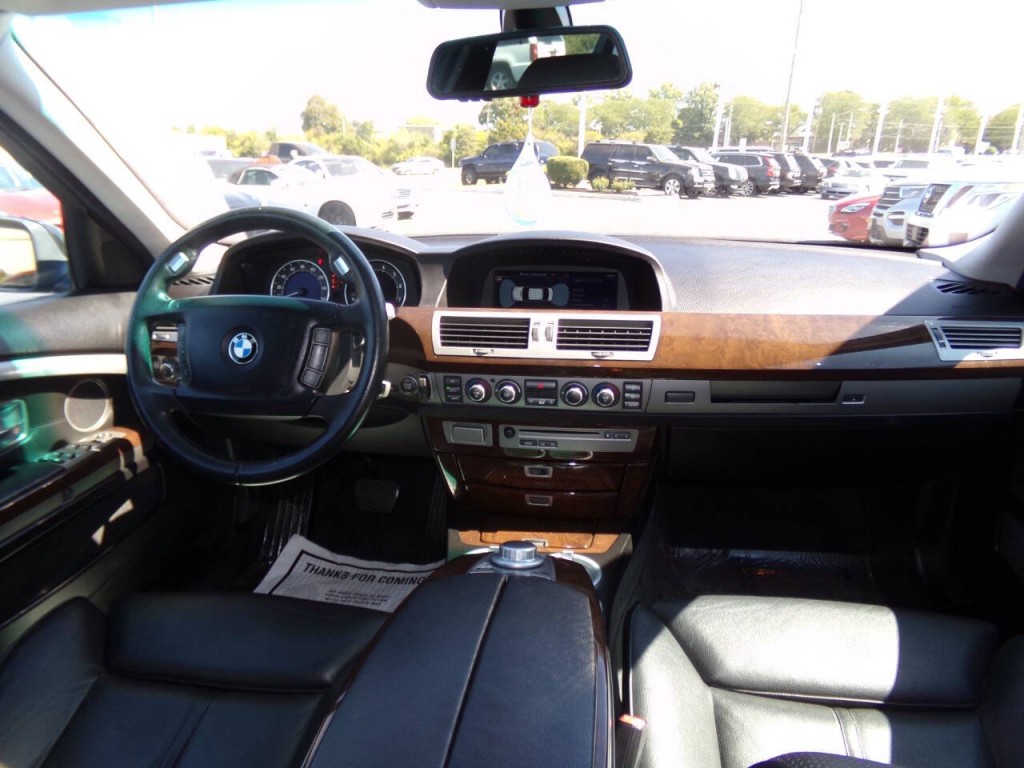 2006 BMW 7 Series Image 37