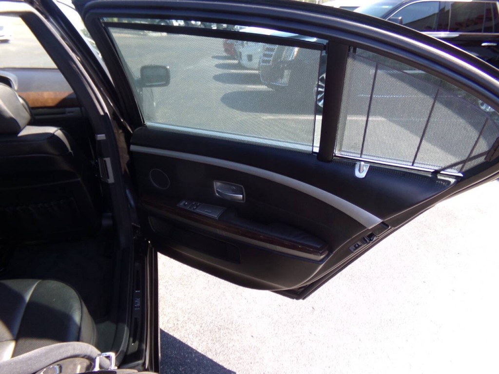 2006 BMW 7 Series Image 38