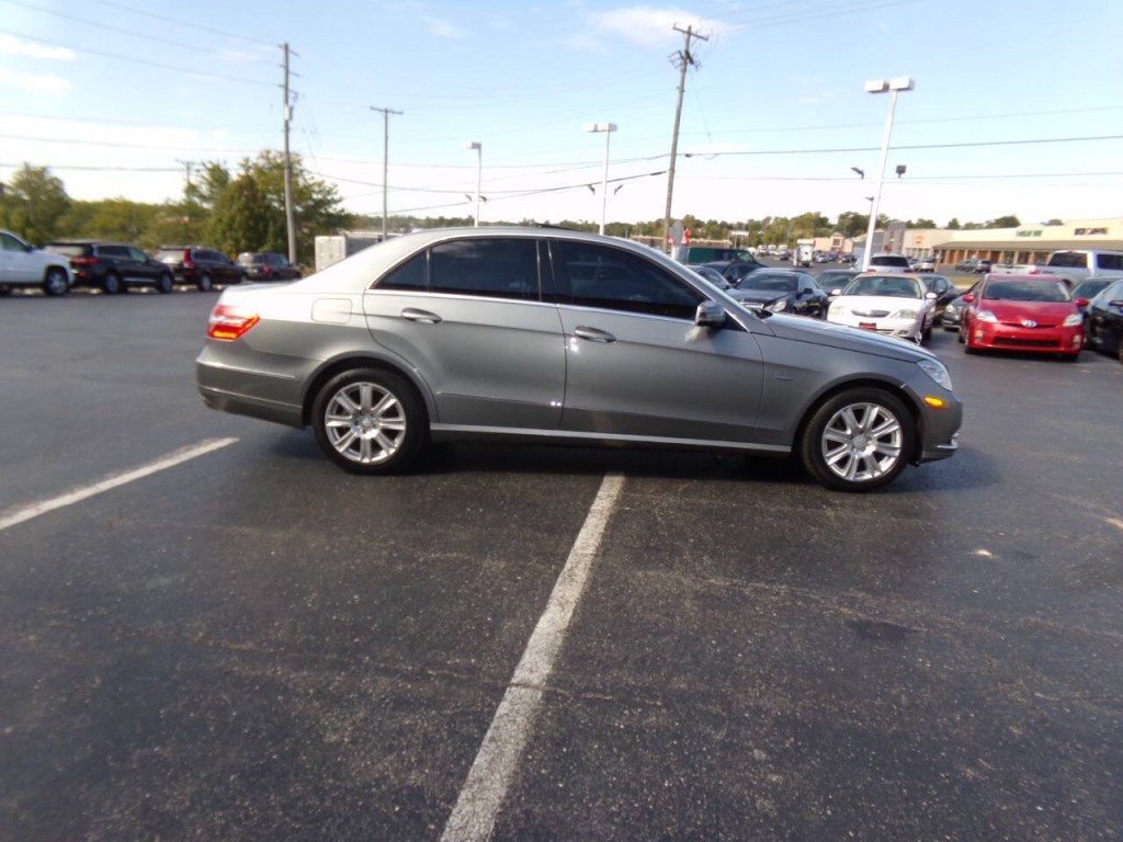 2012 Mercedes-Benz E-Class Image 4