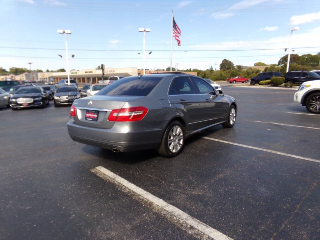 2012 Mercedes-Benz E-Class Image 5