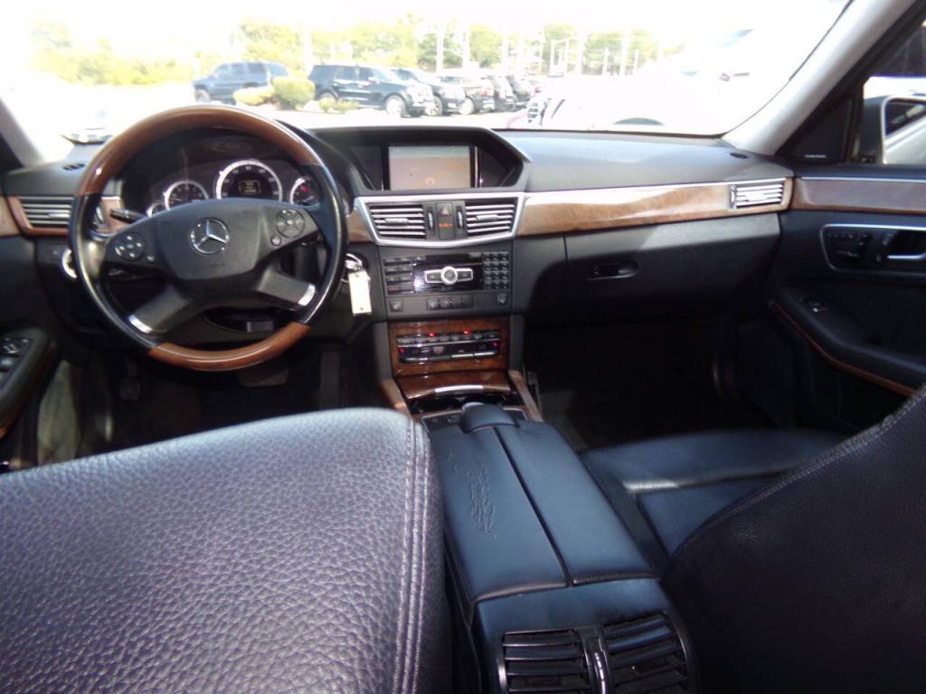 2012 Mercedes-Benz E-Class Image 15