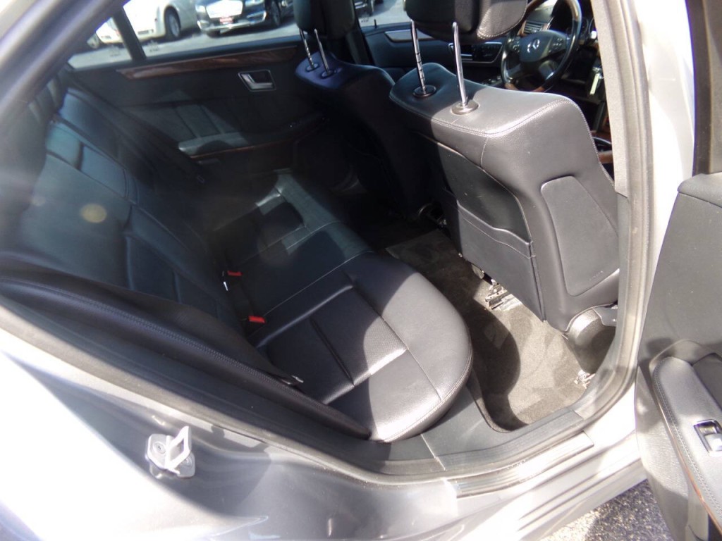2012 Mercedes-Benz E-Class Image 20