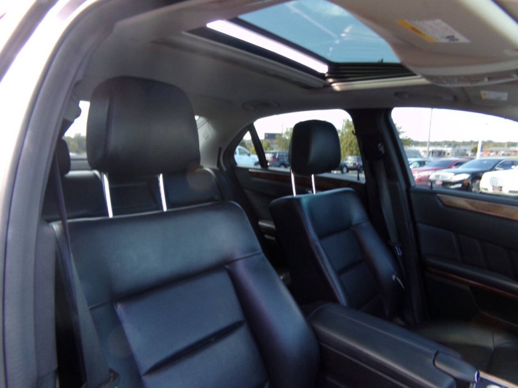 2012 Mercedes-Benz E-Class Image 27