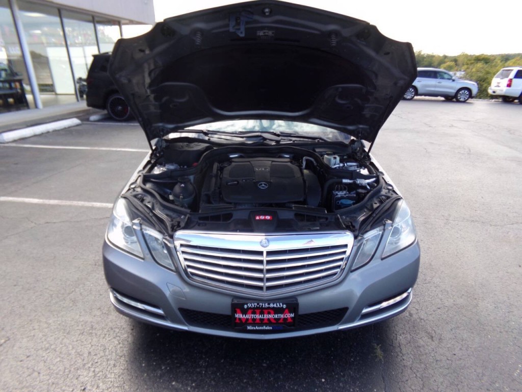 2012 Mercedes-Benz E-Class Image 31